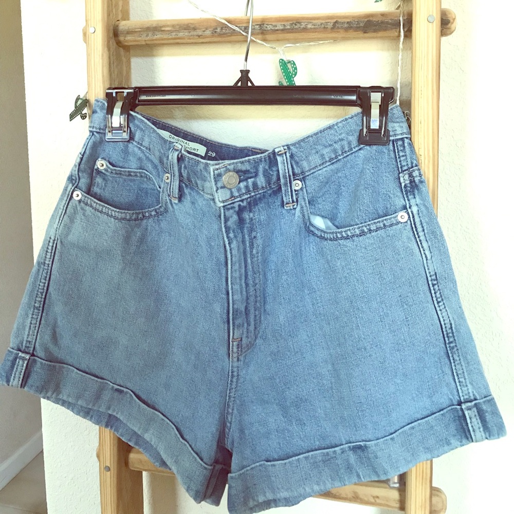 90’s best Rachel Green  blue jean short